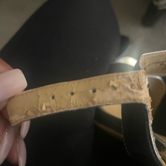 Nine West Silver platform heel. New without box - Picture 8 of 9